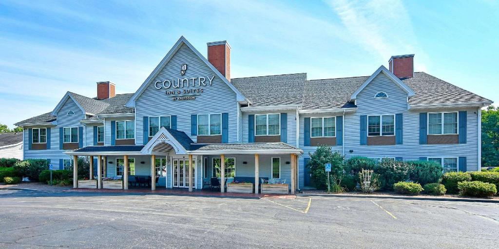 Country Inn & Suites by Radisson, Mount Morris, NY